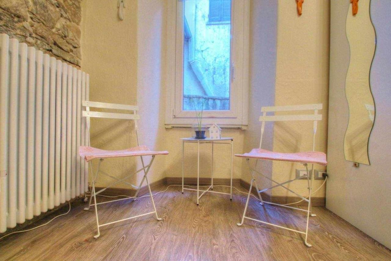 La Perla Piccolo Appartamento In Piazza Orta San Giulio Exterior foto